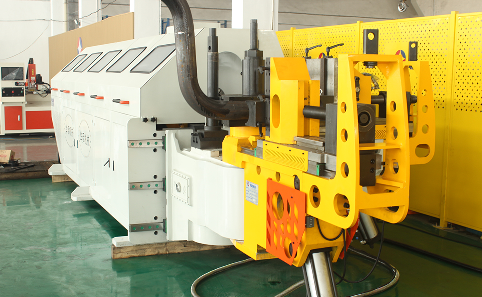 Mașină de îndoit tuburi cu mai multe raze CNC Seria M complet automată