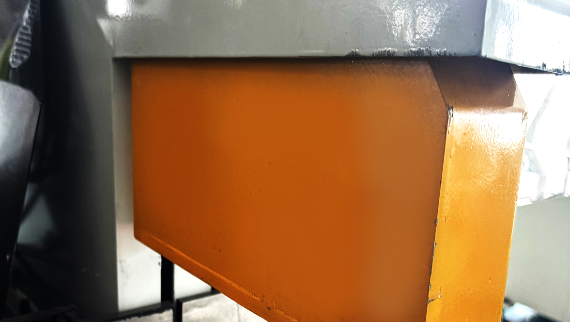 Mașină de tăiat orizontală semi-automată a aluminiului ESH Mașină de tăiat orizontală semi-automată a aluminiului ESH