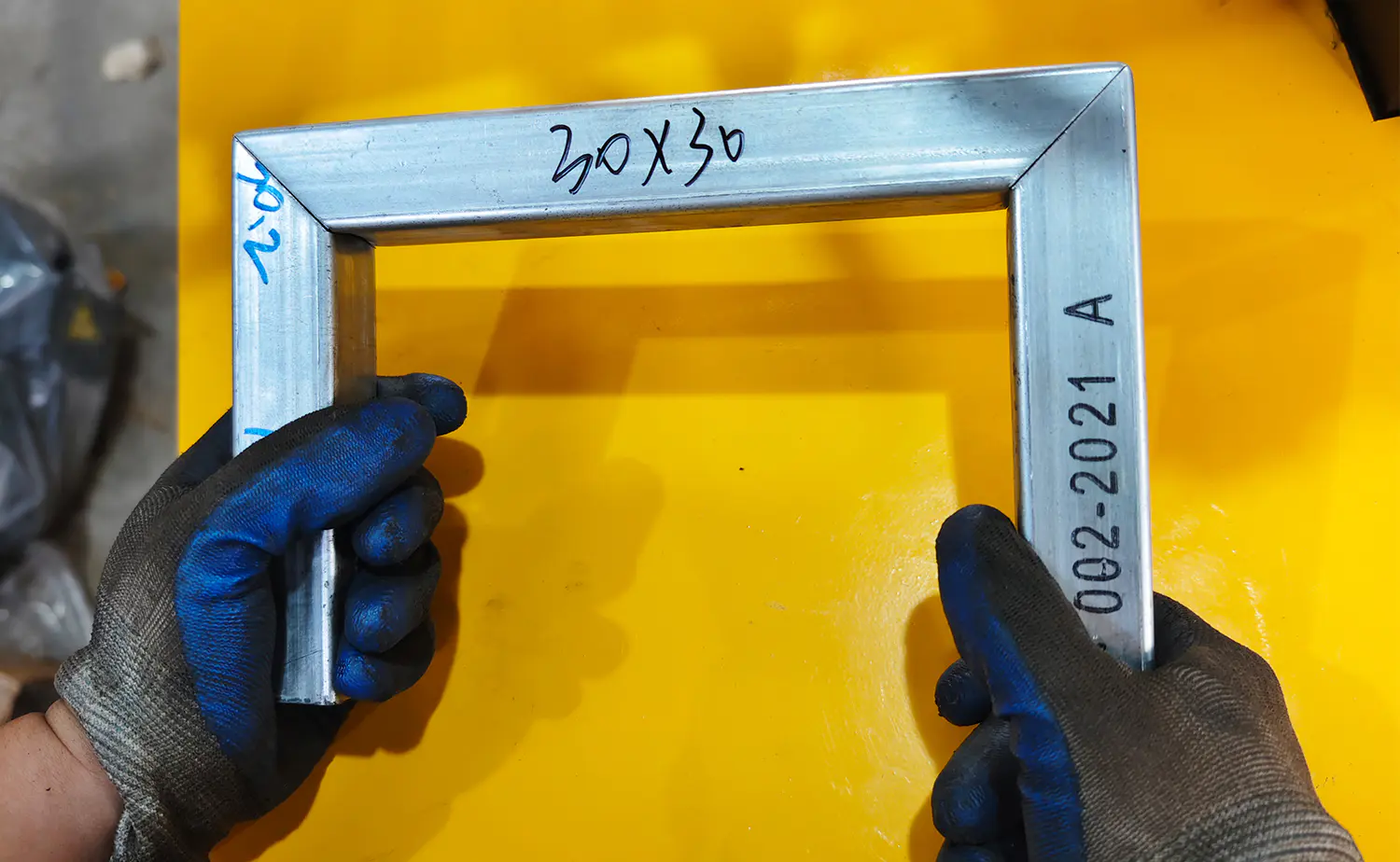 HS-P-100-2P Mașină de perforat semi-automată